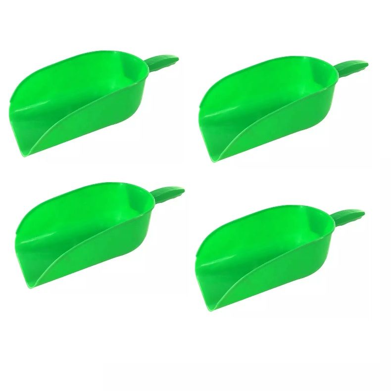 Large Plastic Feed Scoops - 4-Pack Large Plastic Feed Scoops - 4-Pack
