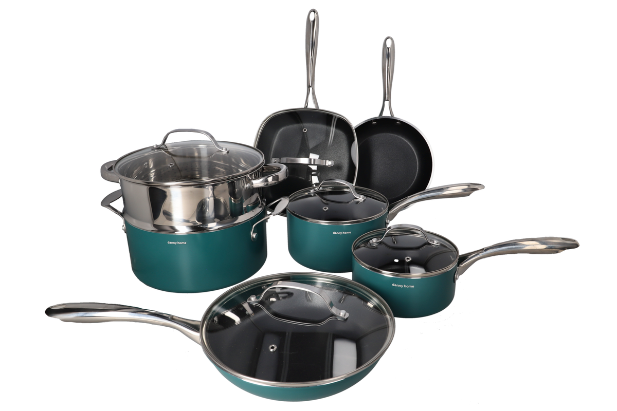 s-zoom.filetakealot-102034619-1.png Danny Home 12 Piece Green Non-Stick Cookware Pot Set - Image 1