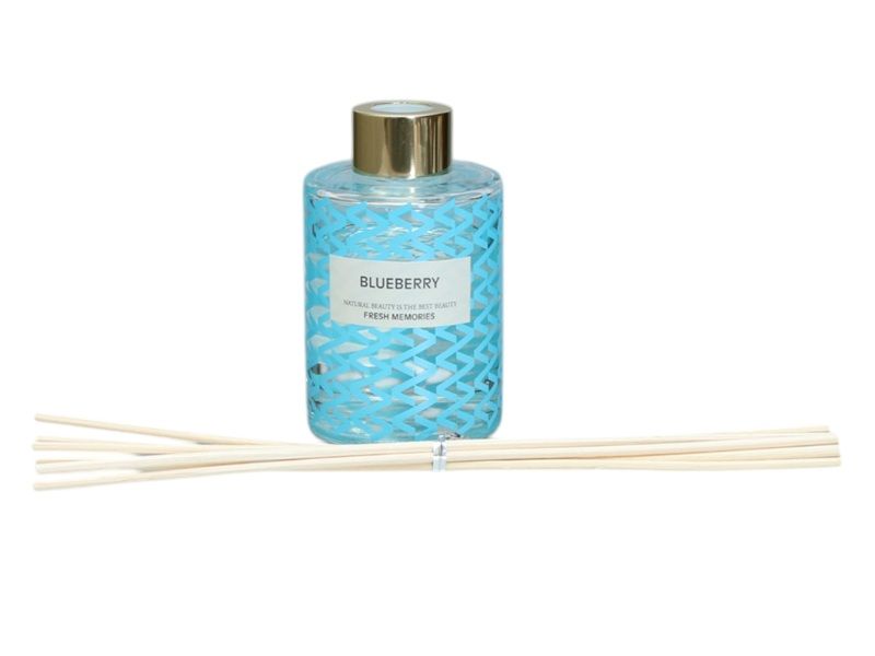 s-zoom.filetakealot-98731681-1.jpg Home Collection Diffuser in Glass - 100ml Blueberry - Image 1